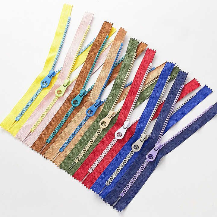High Quality  Multicolor Rainbow Zipper #5 Plastic  Closed-end Open-end Resin Zipper Silver Golden Color
