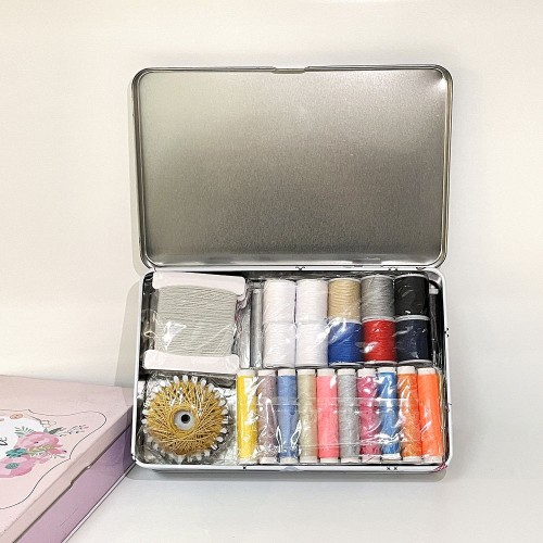 Wholesale Colors  Polyester / Cotton/Wool Yarn Thread Hand Sewing Threads in Tin Box for Sewing Supplies